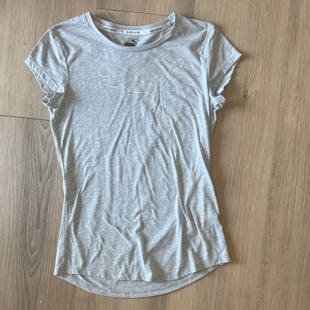 Puma Women's Light Gray Short Sleeve Tee